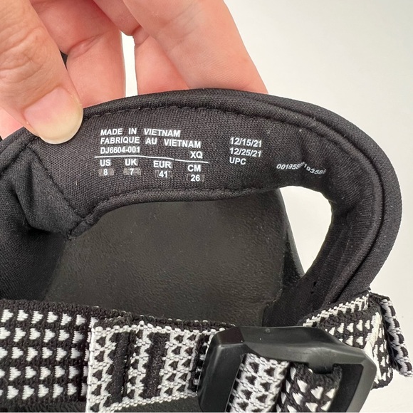 Men’s Nike Oneonta Sandals 8 Black DJ6604-001 - Picture 2 of 7